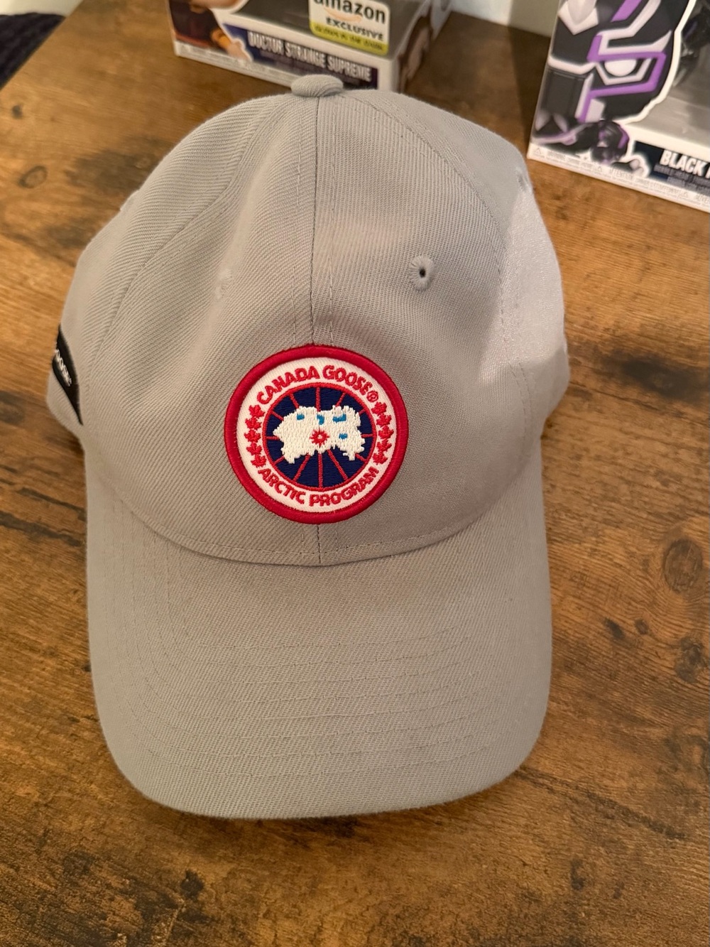 Canada Goose men’s Light Gray Baseball Cap with Red Logo Patch
